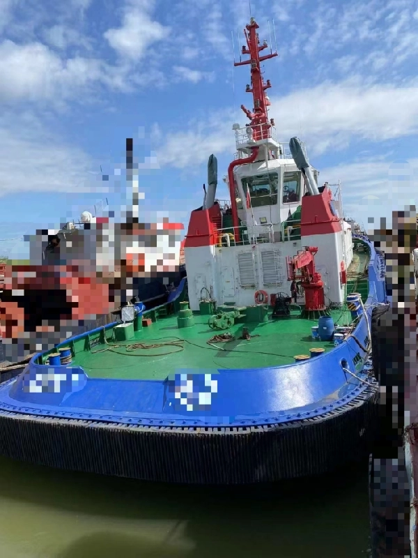 A4123 出售07年精品沿海全回转拖轮，长33米，宽11.6米，型深5.36米， 主机洋马，双机总5000马力，ccs证书，广东看船 (3)