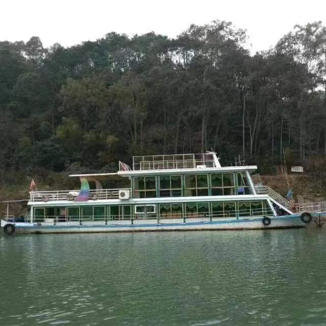 A4449 奥玛明盘19万出售内河旅游船- 建造完工日期：1993年01月29日- 改建完工日期：2005年03月02日船体参数 总长：30.50m- 船长：27.00m- 满载水线长：27.00m- 船宽：6.20，- 最大船宽：6.40m，- 型深：1.40m，在广东看船。