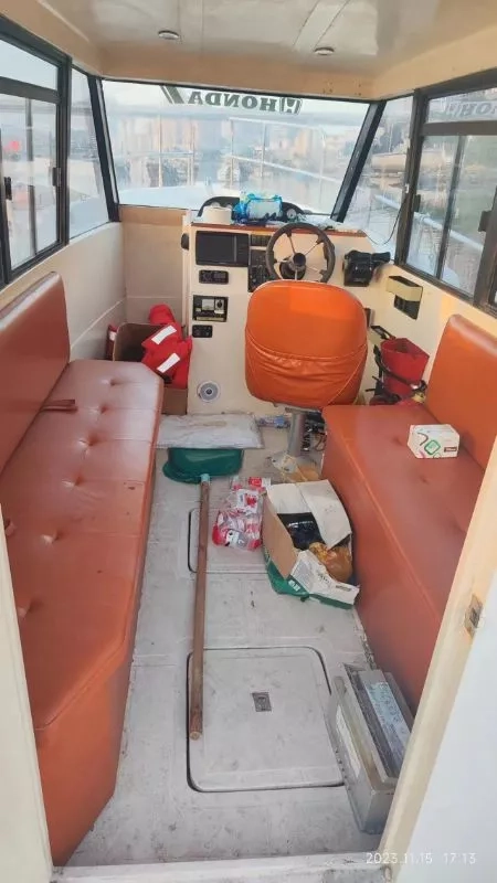 A3639 出售10米钓鱼艇，双机本田225，ccs四类证书，有雷达，2016年建造，艇况好，价格美丽！ (3)