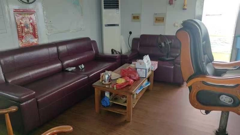 A4029 售近海航区交通船 ZC证书2019年建造 乘客11人 主机上柴320kw两台 今年四月刚保养完状态非常好 船长36.8米宽7米深3米 (4)