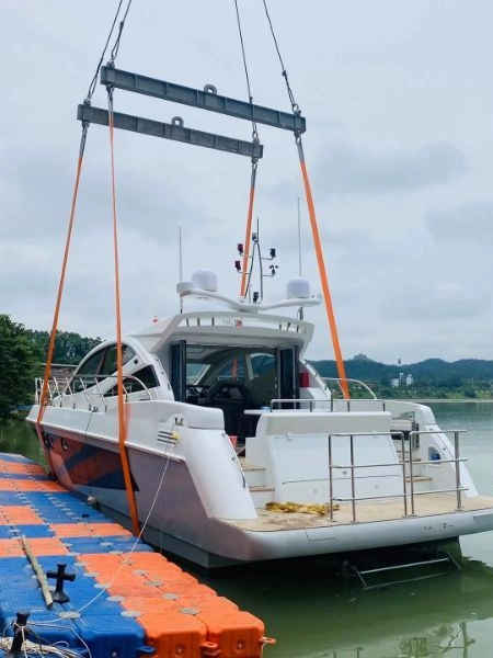 L179 出售52尺高速运动游艇一艘，配潍柴375 双机，高速柴油机，半浸浆推进，豪华装修，全新现船发售。 (4)