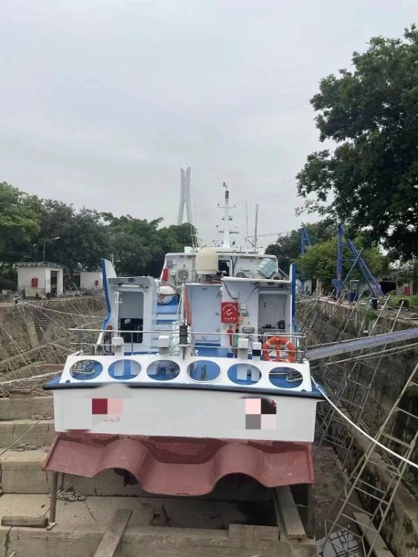A3965 出售沿海高速客船一艘。奥玛明盘68万
乘客人数 131 人
造完工日期2006-06-21
船体部分
总长	30.90	船长	29.40	满载水线长 29.40	
船宽5.60	m	型深2.30
KT38-M800	柴油机，两台
543.00千瓦x2 (3)
