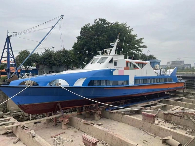 A3965 出售沿海高速客船一艘。奥玛明盘68万
乘客人数 131 人
造完工日期2006-06-21
船体部分
总长	30.90	船长	29.40	满载水线长 29.40	
船宽5.60	m	型深2.30
KT38-M800	柴油机，两台
543.00千瓦x2 (4)