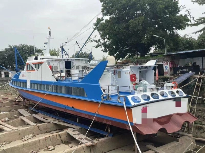 A3965 出售沿海高速客船一艘。奥玛明盘68万
乘客人数 131 人
造完工日期2006-06-21
船体部分
总长	30.90	船长	29.40	满载水线长 29.40	
船宽5.60	m	型深2.30
KT38-M800	柴油机，两台
543.00千瓦x2 (6)