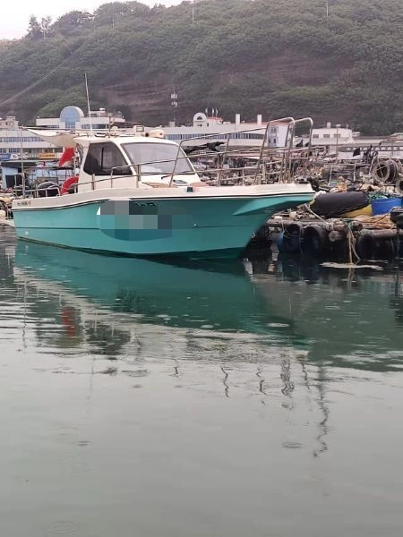 L187 出售海安钓鱼艇一艘，长9.45米，宽2.84米   水星双150 只用了100多个小时，zc三证齐全！ (3)