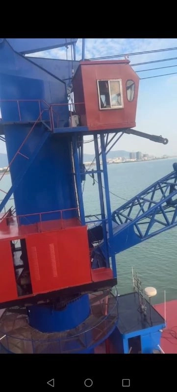 A4006 售，内河A浮吊船，2013年建造，42米长，13.8米宽，深2.1米，zc证书齐全，船况好，（广东看船）