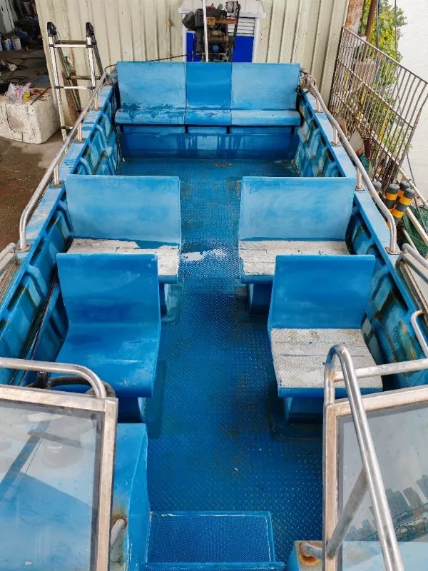 A3719 8米柴油交通船快艇，宽2.2米，船体大厂建造，原装洋马22匹柴油机器，电启动，前操控，带进口液压转向系统，钓鱼，交通船，利器。白菜价！ (8)