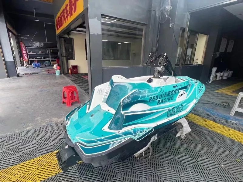 A3534 出售2018年庞巴迪火花 发动机仅行驶18小时 全艇原版原漆 发动机无拆修 可卡丁船整套（广东看船） (4)