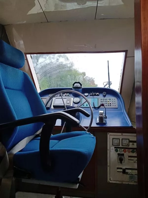 A3169 17米沿海交通船，三类航区，2015年建造，精品艇，潍柴374马力，20节航速，ccs证书全国落户，12客位，配员只需一个驾驶员就可以开！#沿海交通船 广东看船！ (11)
