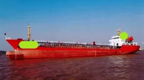 A3949 4500吨油船2019年浙江造带交通部运力CCS检验，建造年月：2019年，建造地：浙江，船级社：CCS，航 区：近海，船舶尺寸：总长96.00m/船宽15.2m/型深6.90m/满  载 吃 水：5.90m/参考载重吨：4500T，货舱数量：10，结构：双壳双底，主机型号：广柴8320Zcd-4型，主机额定功率：1765KW，没有加热锅炉及侧推，舱容：5550方，在航船，大湾区看船，明价3000万