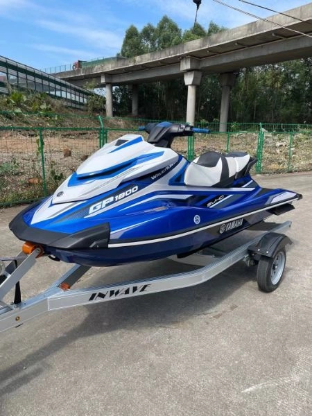 A2988 出售精品纯淡水gp1800，雅马哈1.8t摩托艇