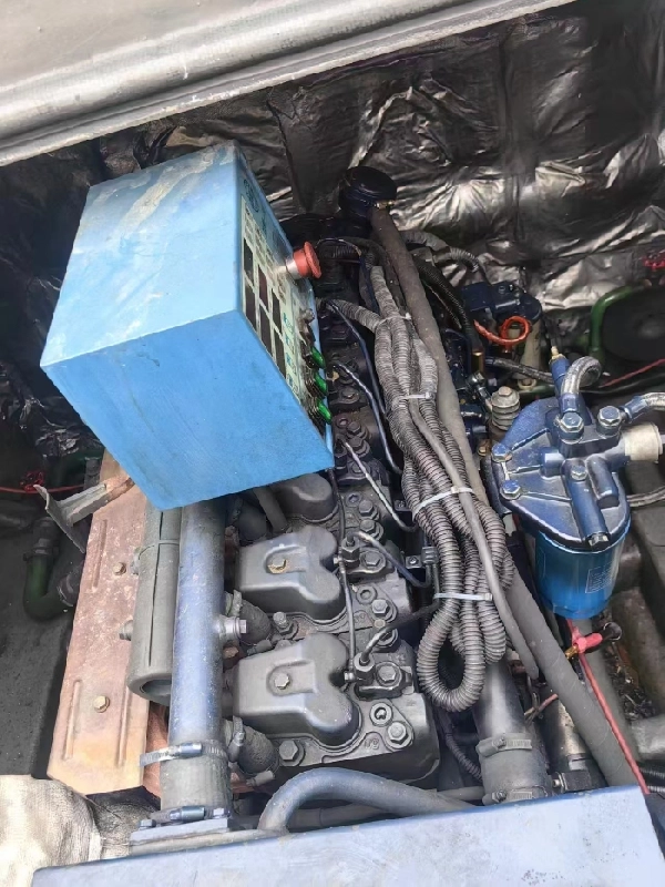 A4235 出售太阳鸟游艇，总长12	m	型宽2.6	m	主机潍柴150主机动力，保养好，成色新，全网明盘4.5万元，可能是全网最便宜的太阳鸟游艇！ (8)