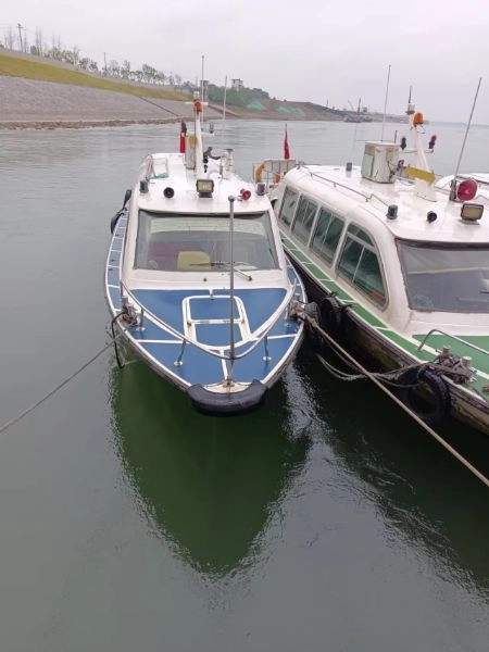 A2927 出售8艘 12.6米玻璃内河交通船，内河b级航区，zc证书，可以打包，可以单卖。 (2)
