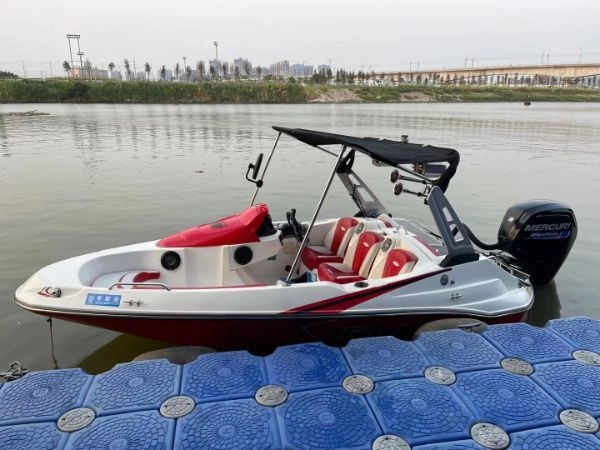 A2989 出售2020年飞来特快艇。115水星200小时，船况漂亮，价格美丽！ (2)