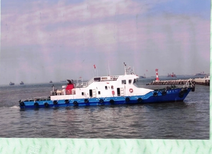 A4419 出售36米沿海交通船, 乘客人数,12人建造完工日期:2017 - 04 - 05 总长:36.00m船长:32.50m- 满 载水线长:33.37m船宽:6.60m型深:2.60m 主机8170 353kw 两台,zc证书齐全,刚保养好,性价比高,奥玛明盘110万,广东看船。