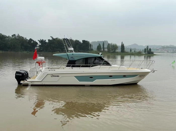 A4339 出售途达42尺ccs二类准新钓鱼艇一艘，长12.8米，宽3.3米，铃木300马力三台，2024年建造，用的时间很少，奥玛明盘138万