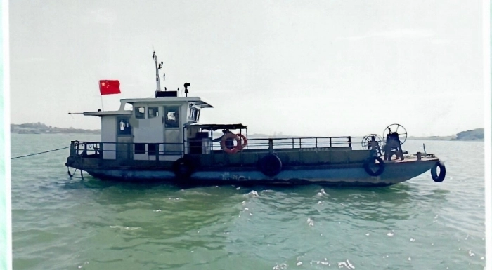 A4038 出售内河交通辅助船,建造完工日期2003年船 体总长 12.80米大船宽 3.60米,B级航区,明盘12万