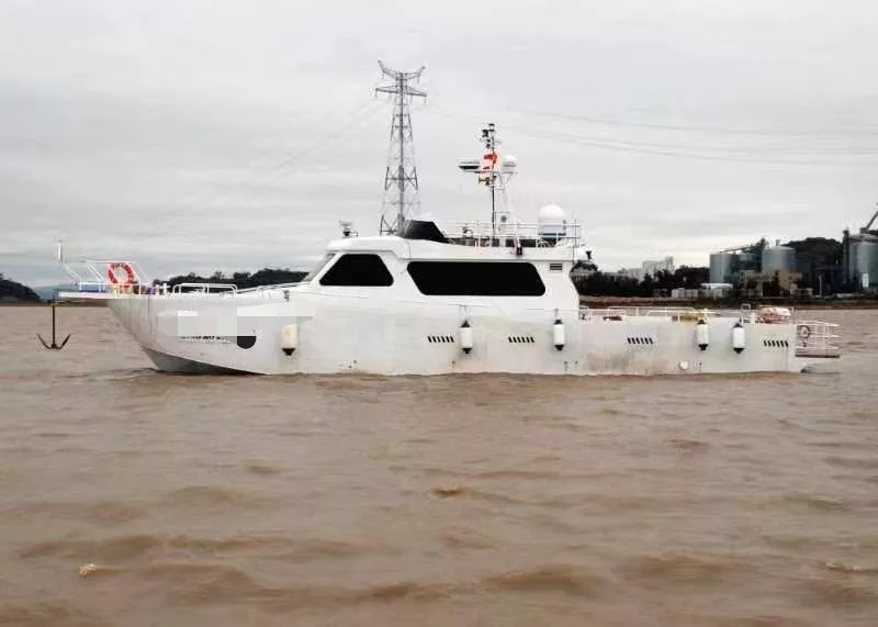 A3543 出售18米铝合金二类钓鱼艇一艘，底轴潍柴550马力主机，航速23节，带陀螺仪，带海水淡化机，2023年建造。zc证书，全新现船出售！浙江看船（可以改ccs）